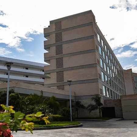Eurobuilding Hotel & Suites Lecheria Экстерьер фото
