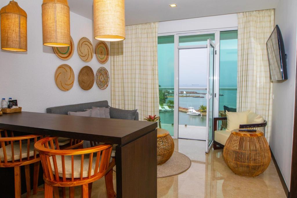 Eurobuilding Hotel & Suites Lecheria Экстерьер фото